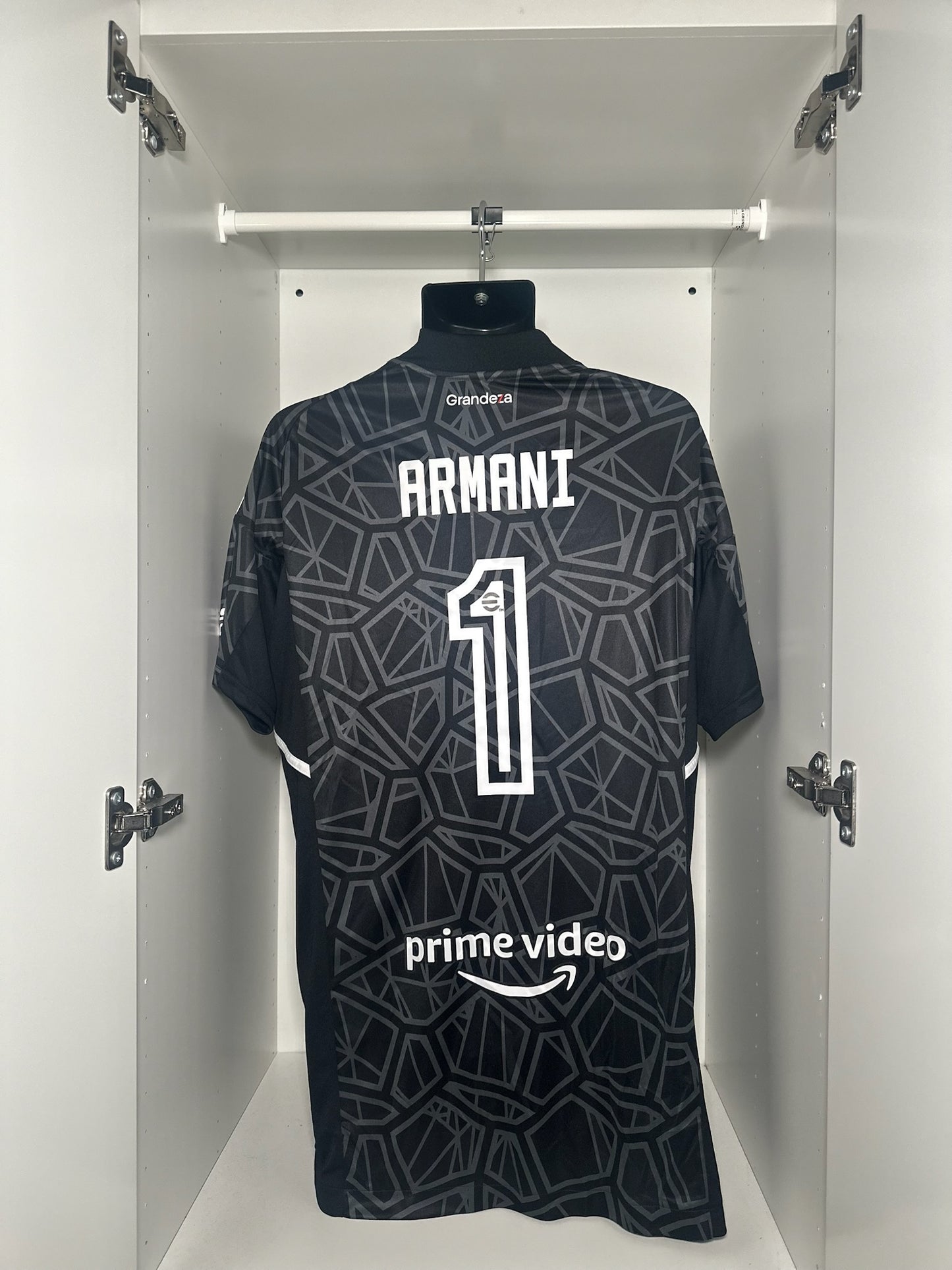 River Plate Armani #1 - adidas - 2022/2023 - GK Kit