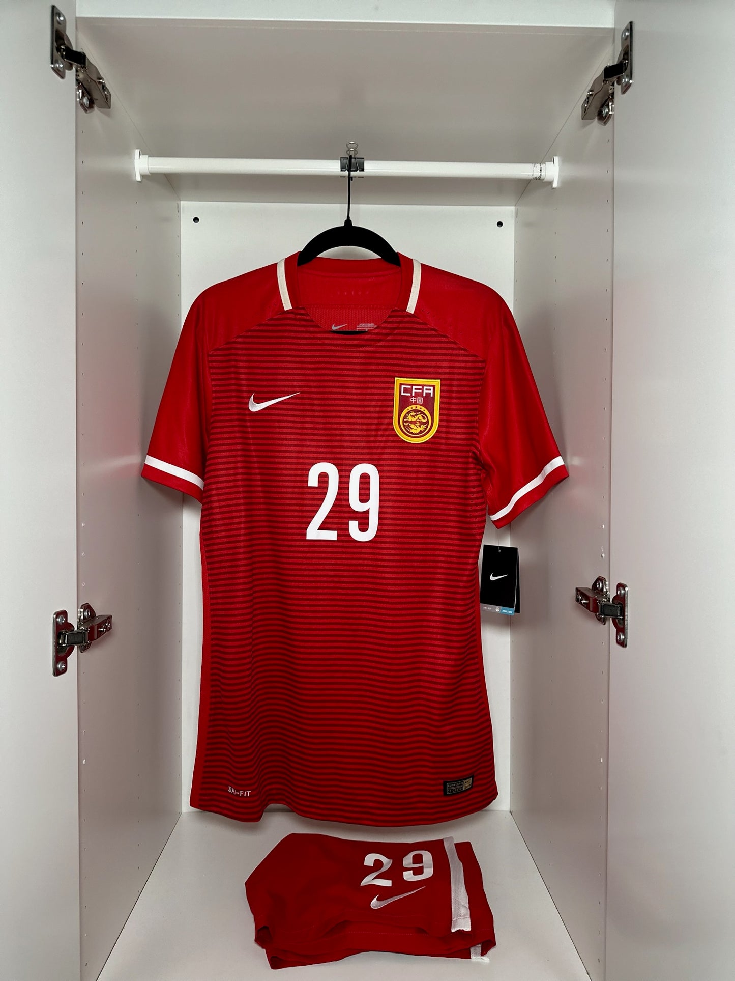 China #29 - Nike - 2015/2016 - HOME Kit + Shorts