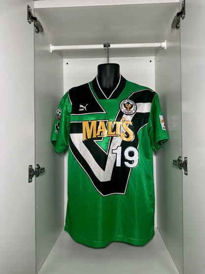 Tokyo Verdy #19 - Puma - 1995/1997 - HOME Kit