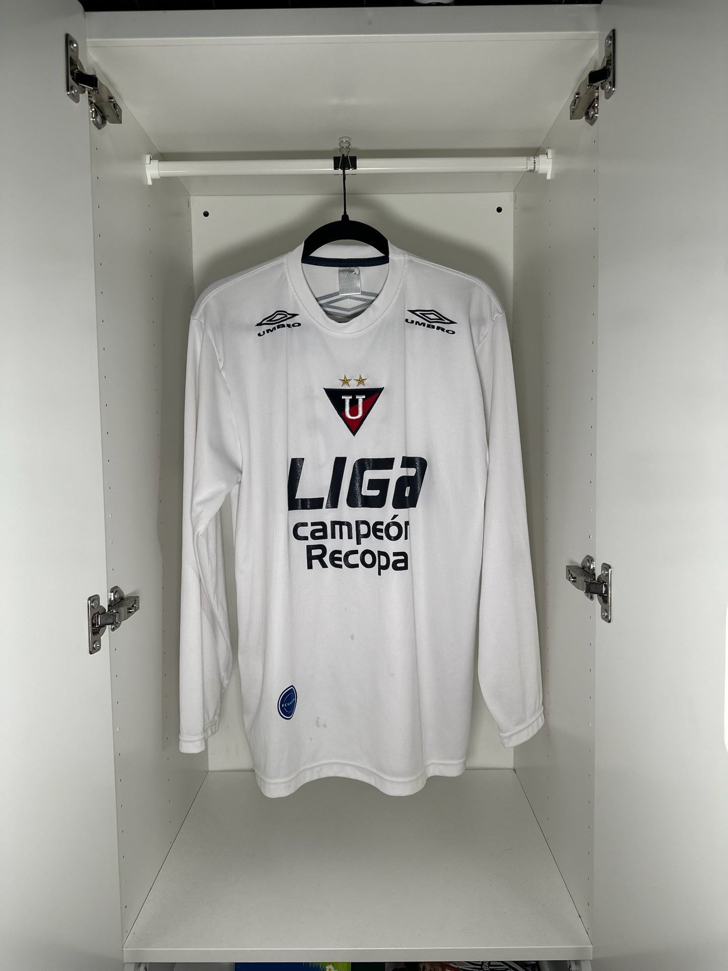 LDU Quito - Umbro - 2009/2010 - "Recopa" Celebration Kit