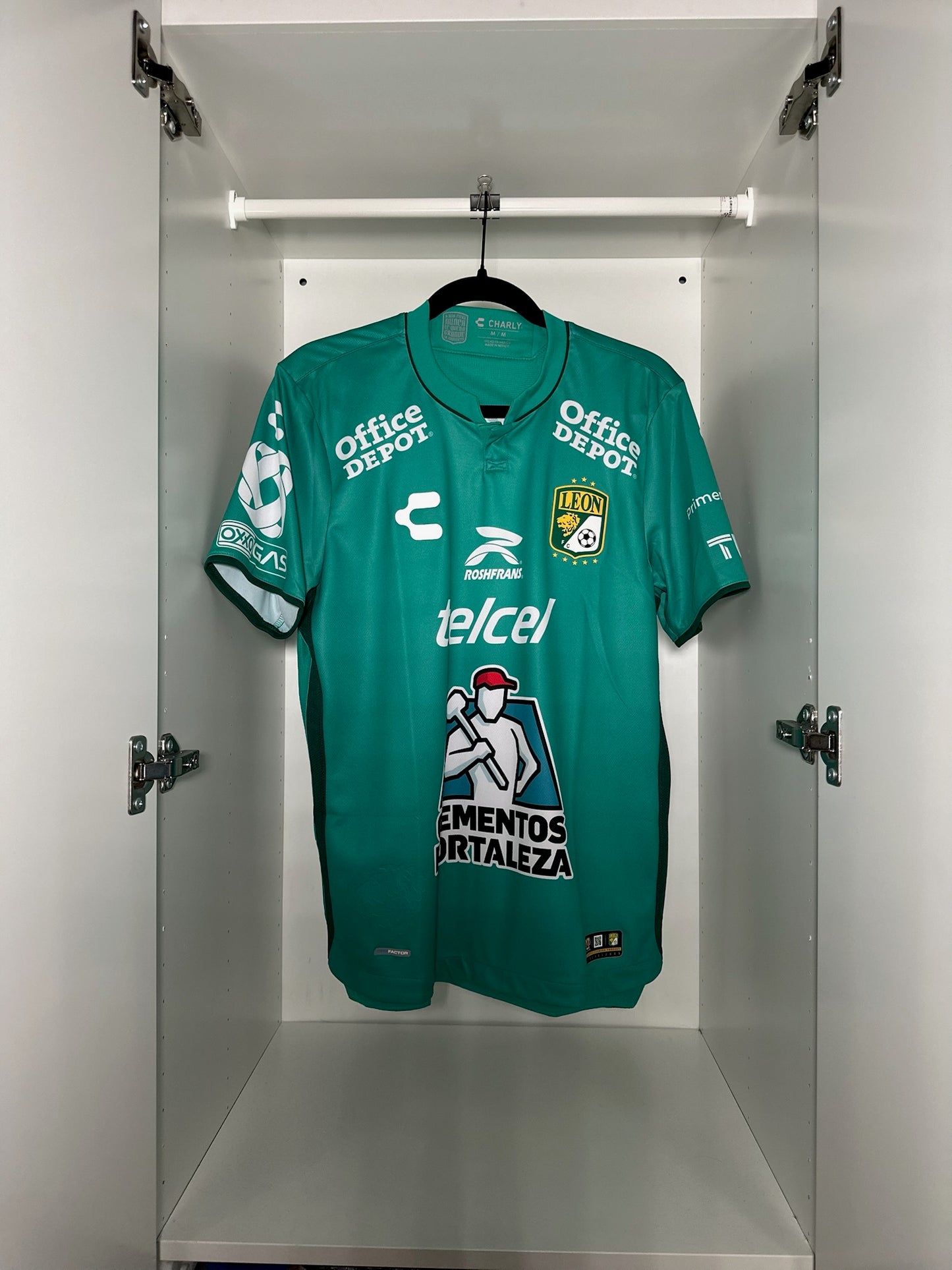 Leon (Mexico) - Charly - 2023/2024 - HOME Kit