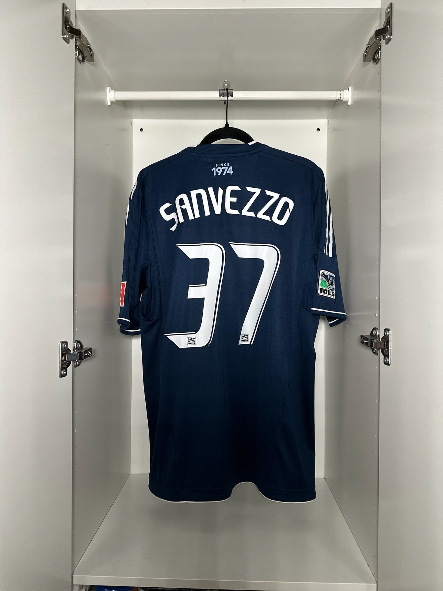 Vancouver Whitecaps Sanvezzo #27 - adidas - 2011/2012 - AWAY Kit