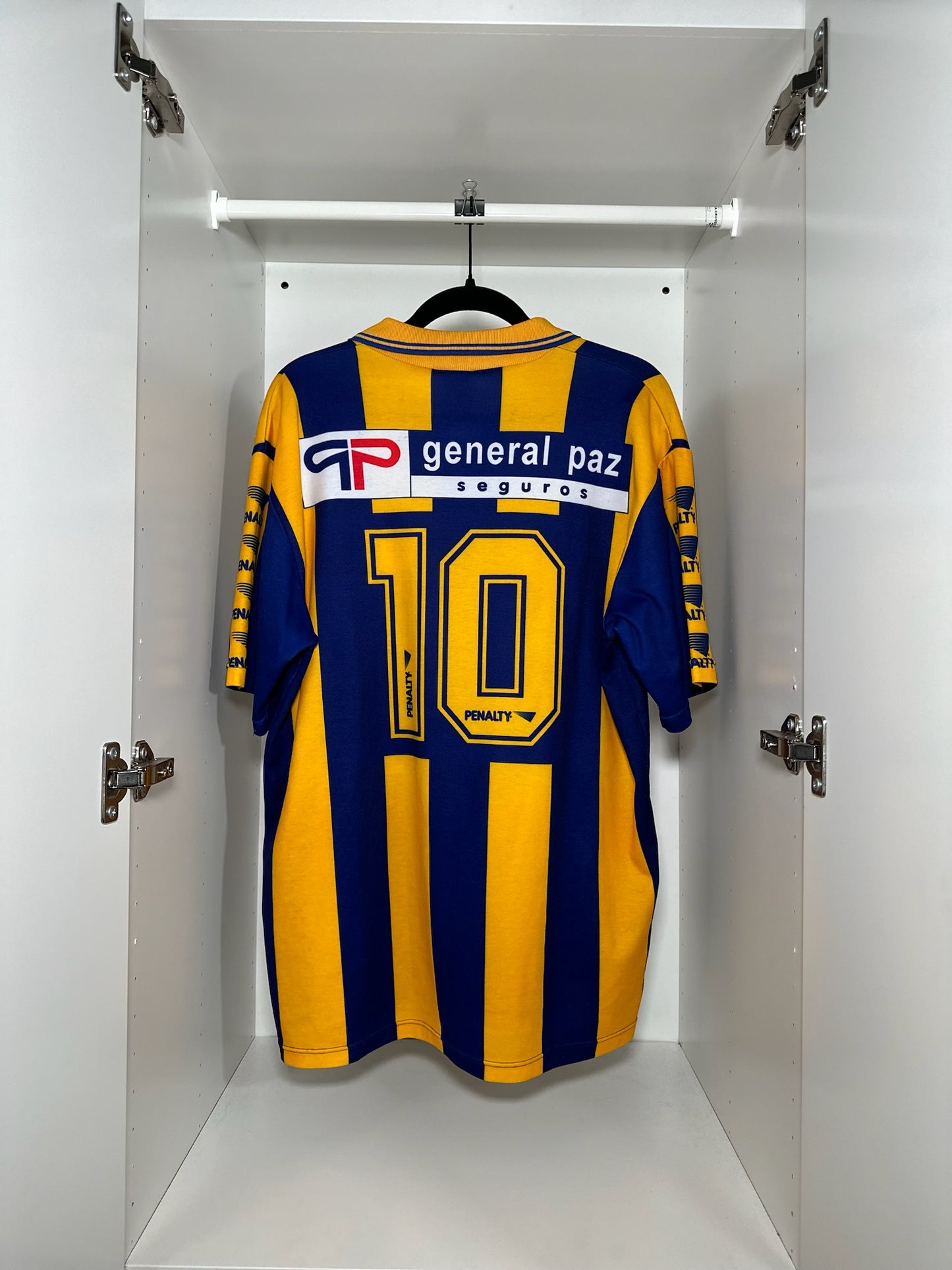 Rosario Central #10 - Penalty - 1993/1995 - HOME Kit