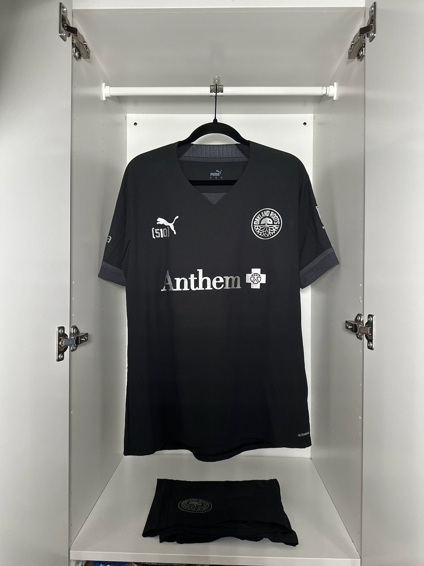 Oakland Roots Ornstil #4 - Puma - 2022/2023 - HOME Kit & Shorts