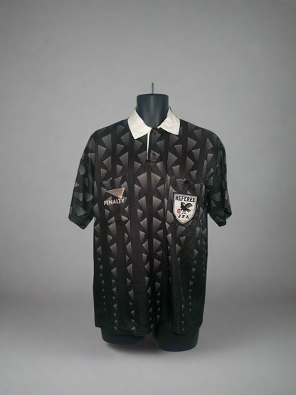 Referee - Penalty - 1990's - Kit + One (1) JFA badge